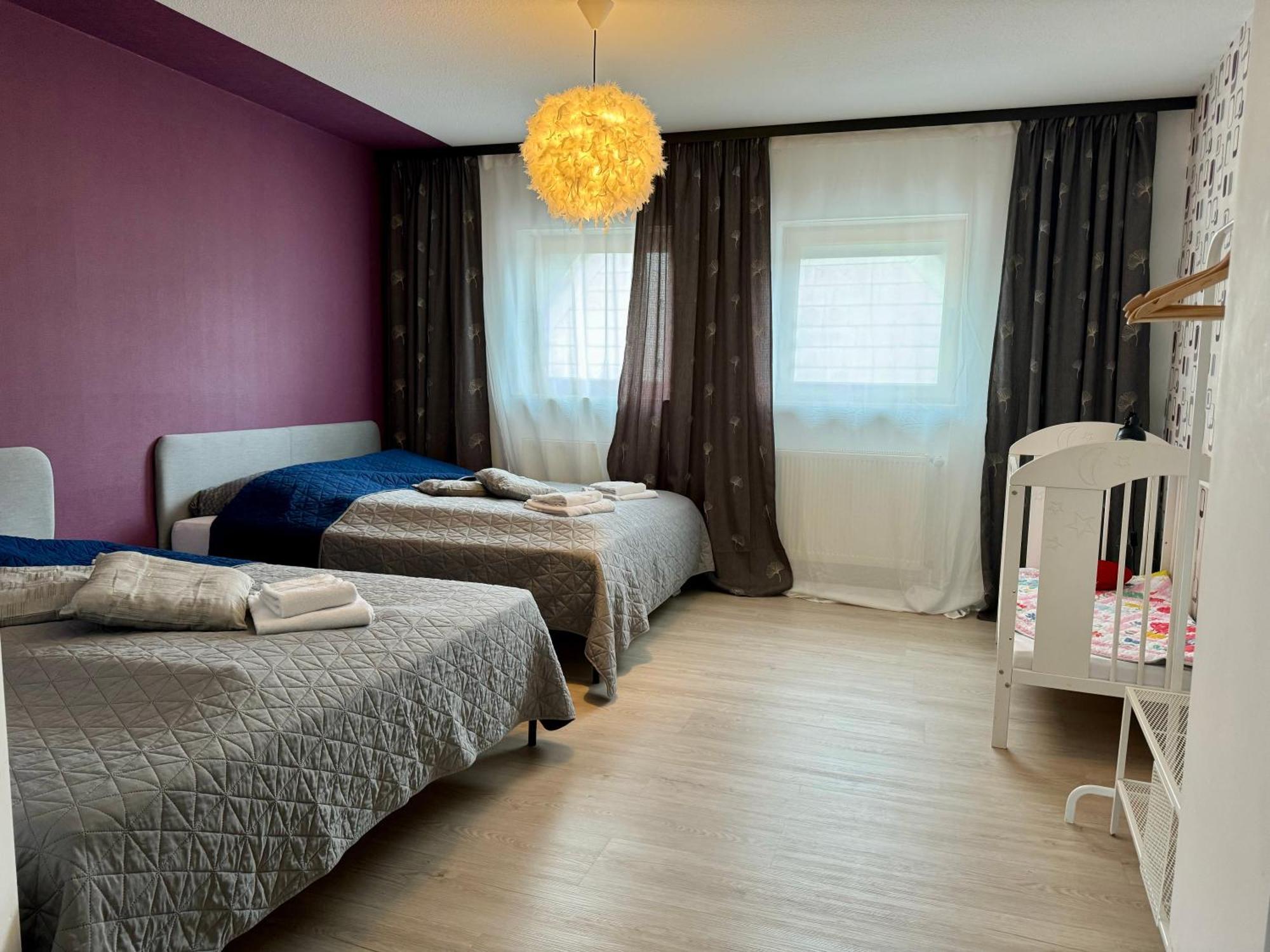 Bookeinfach Bad Ems - Private - Sauna Jacuzzi Whirlpool Swimmingpool Alahna Sup Beachvolleyball Billiards Ping Pong Cinema Theater Music Disco Ball Bbq Und Parkplaetze Esterno foto