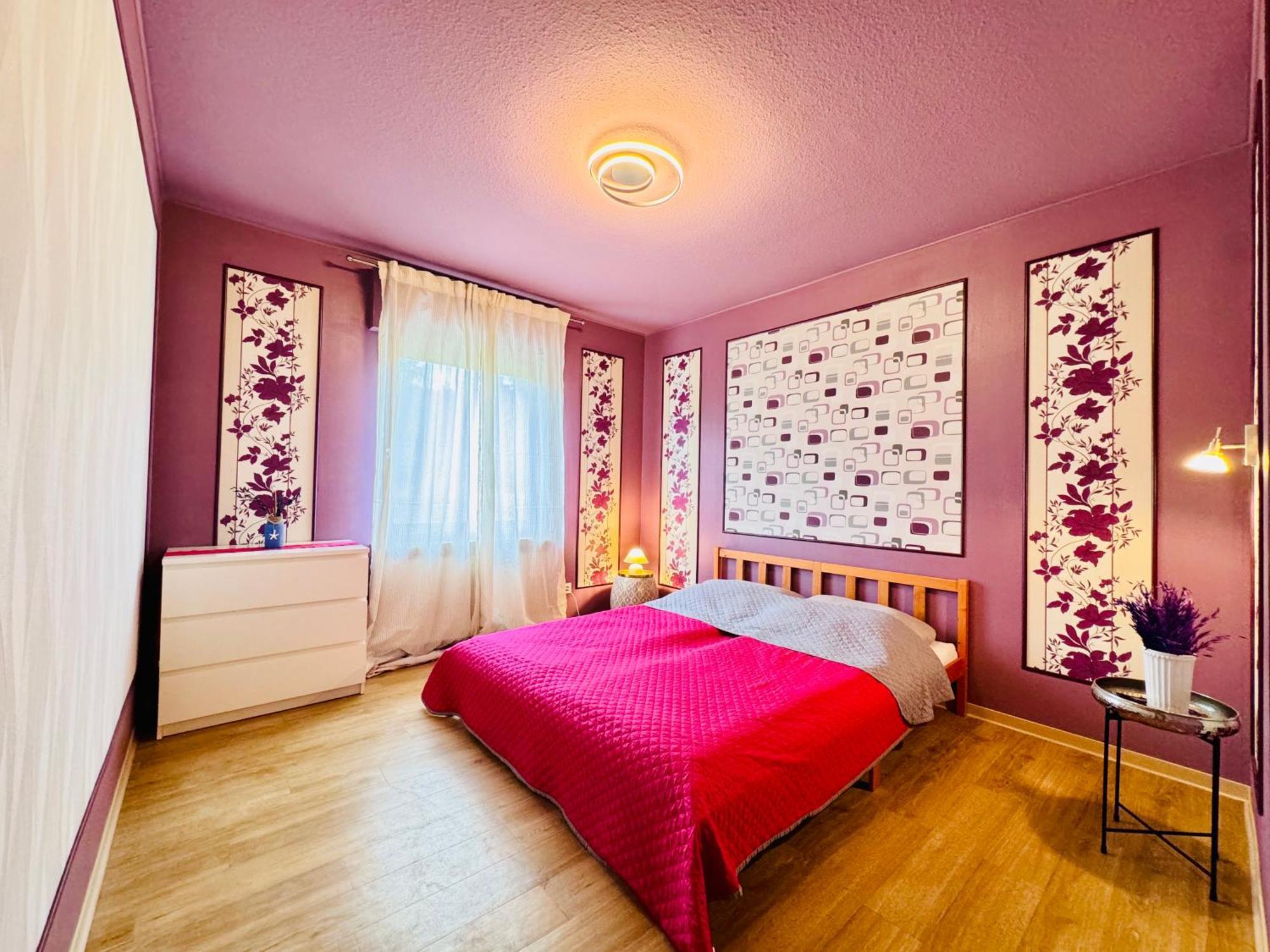 Bookeinfach Bad Ems - Private - Sauna Jacuzzi Whirlpool Swimmingpool Alahna Sup Beachvolleyball Billiards Ping Pong Cinema Theater Music Disco Ball Bbq Und Parkplaetze Esterno foto