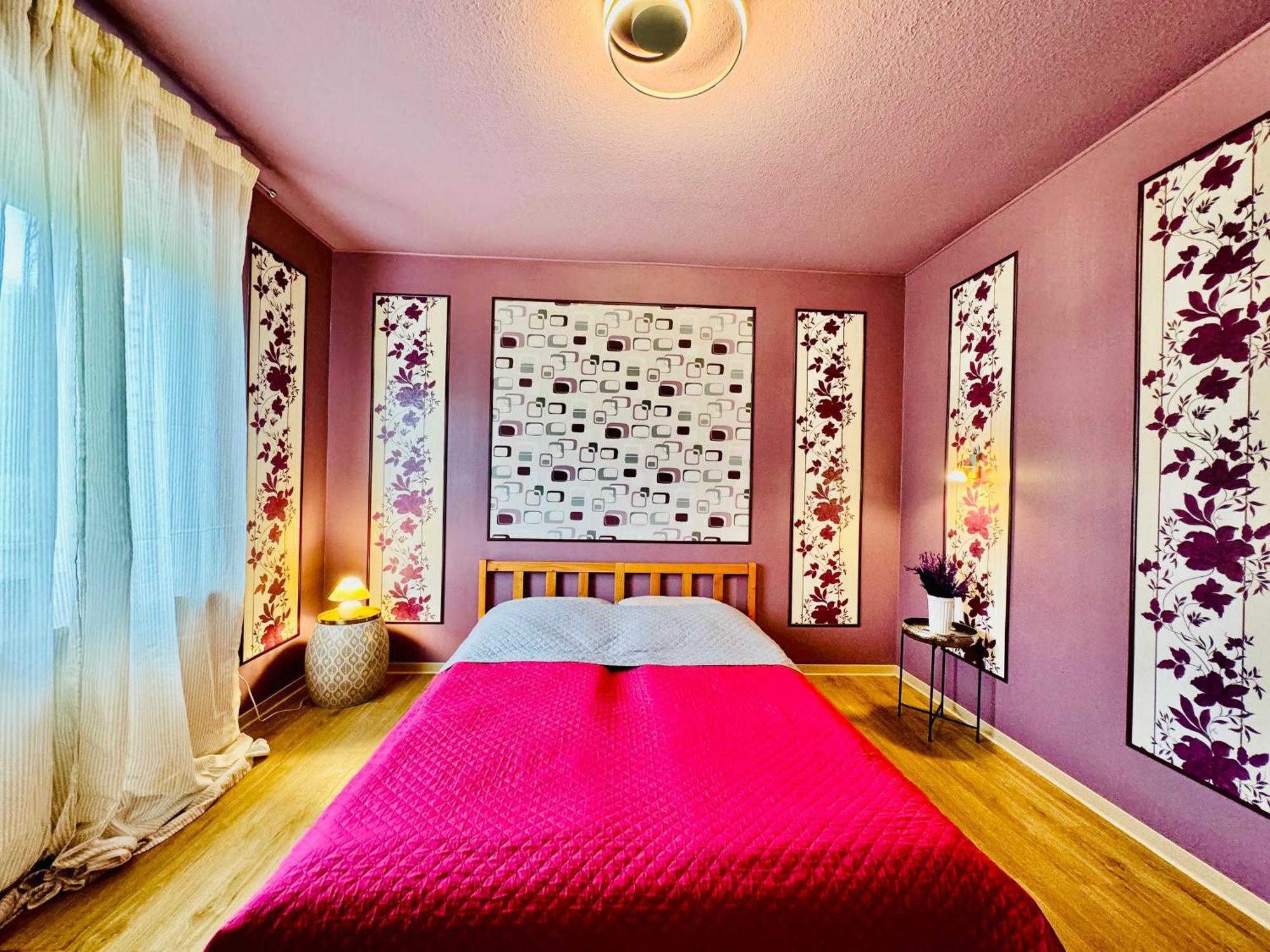 Bookeinfach Bad Ems - Private - Sauna Jacuzzi Whirlpool Swimmingpool Alahna Sup Beachvolleyball Billiards Ping Pong Cinema Theater Music Disco Ball Bbq Und Parkplaetze Esterno foto