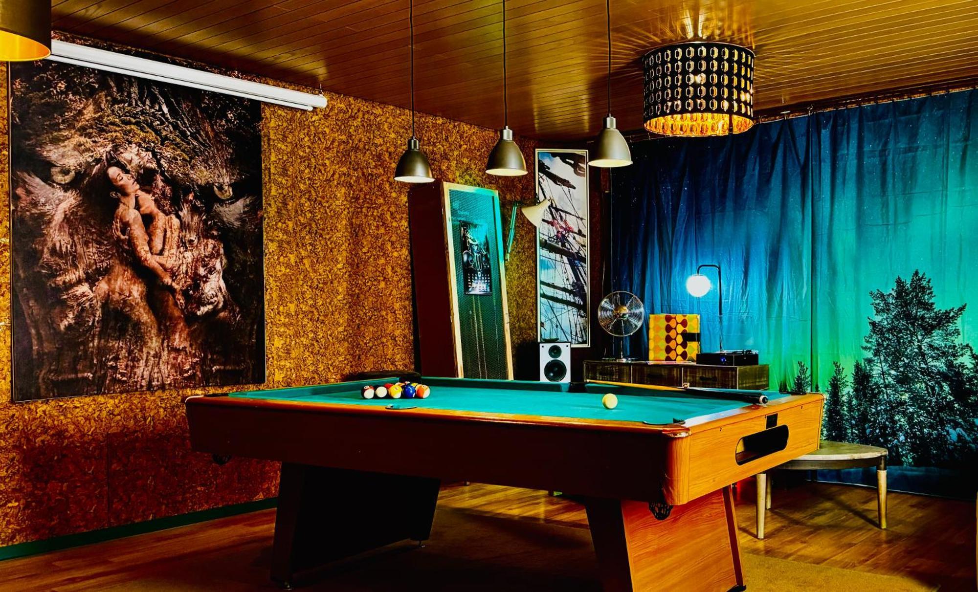 Bookeinfach Bad Ems - Private - Sauna Jacuzzi Whirlpool Swimmingpool Alahna Sup Beachvolleyball Billiards Ping Pong Cinema Theater Music Disco Ball Bbq Und Parkplaetze Esterno foto