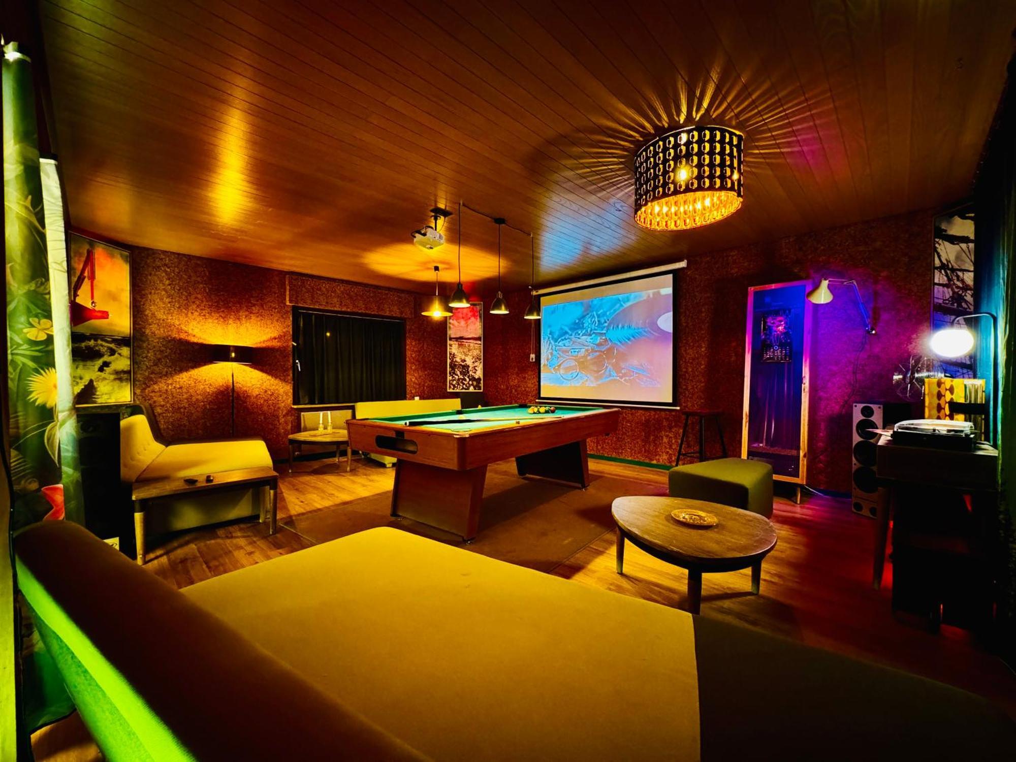 Bookeinfach Bad Ems - Private - Sauna Jacuzzi Whirlpool Swimmingpool Alahna Sup Beachvolleyball Billiards Ping Pong Cinema Theater Music Disco Ball Bbq Und Parkplaetze Esterno foto