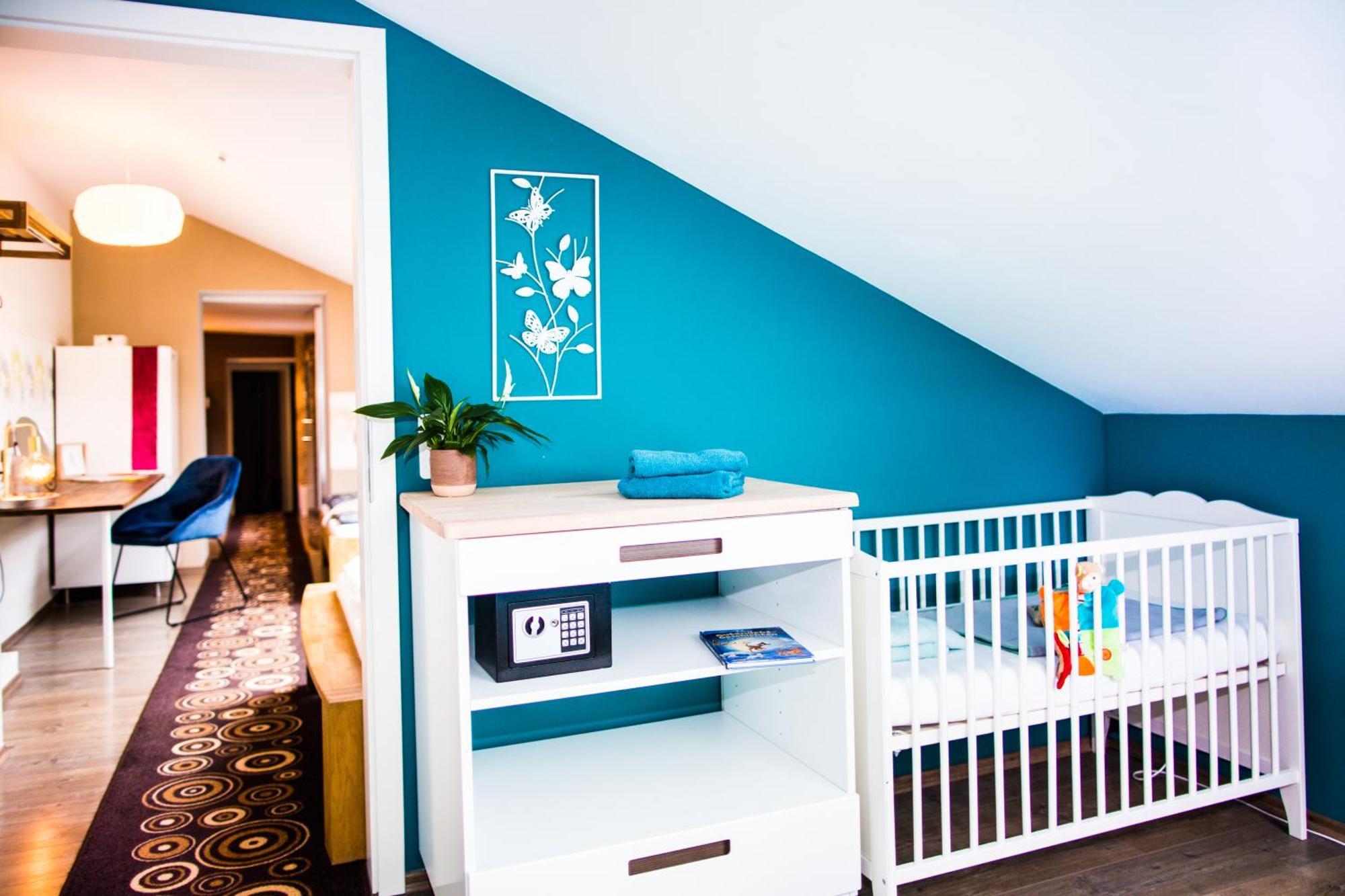 Bookeinfach Bad Ems - Private - Sauna Jacuzzi Whirlpool Swimmingpool Alahna Sup Beachvolleyball Billiards Ping Pong Cinema Theater Music Disco Ball Bbq Und Parkplaetze Esterno foto