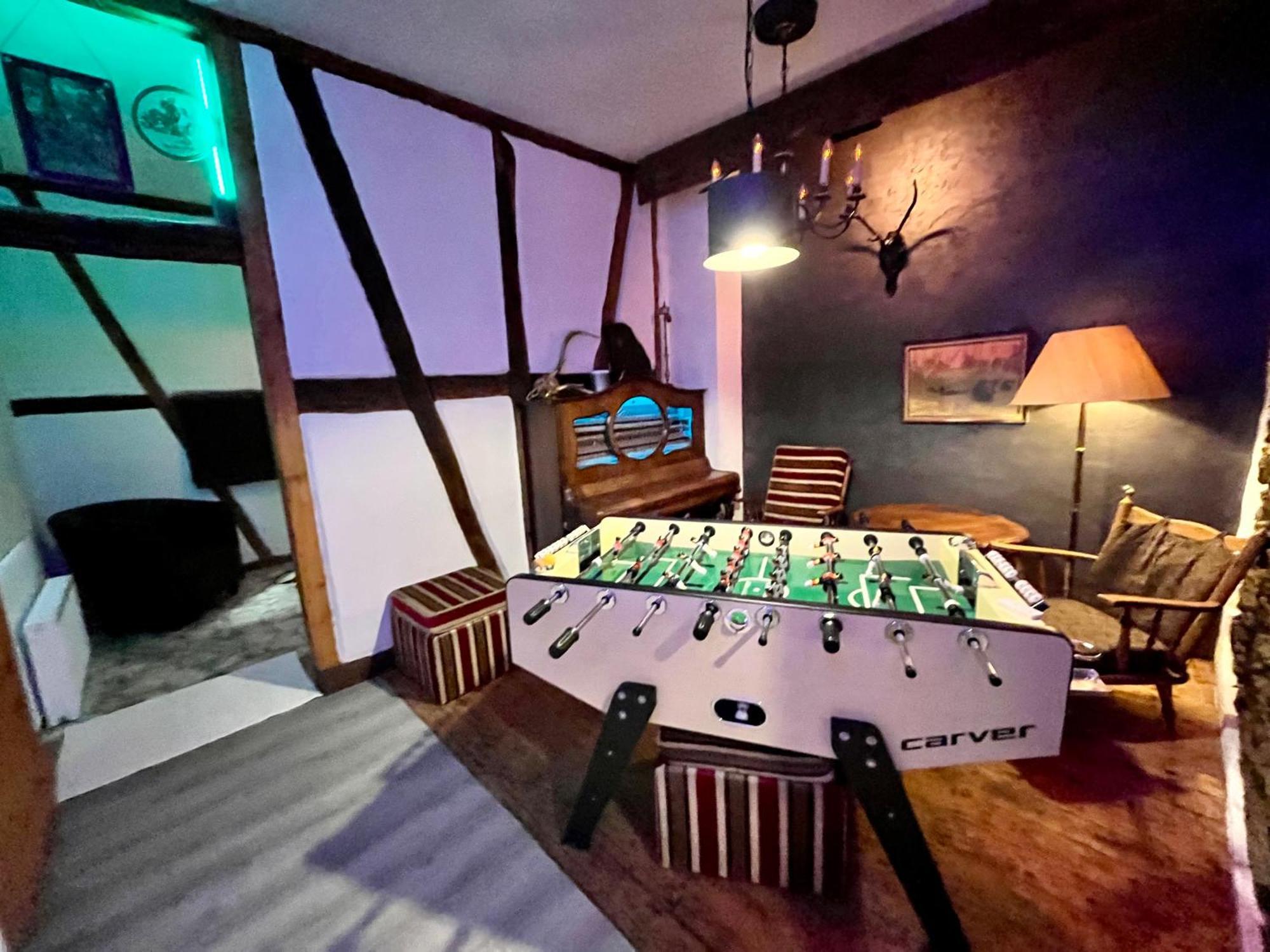 Bookeinfach Bad Ems - Private - Sauna Jacuzzi Whirlpool Swimmingpool Alahna Sup Beachvolleyball Billiards Ping Pong Cinema Theater Music Disco Ball Bbq Und Parkplaetze Esterno foto