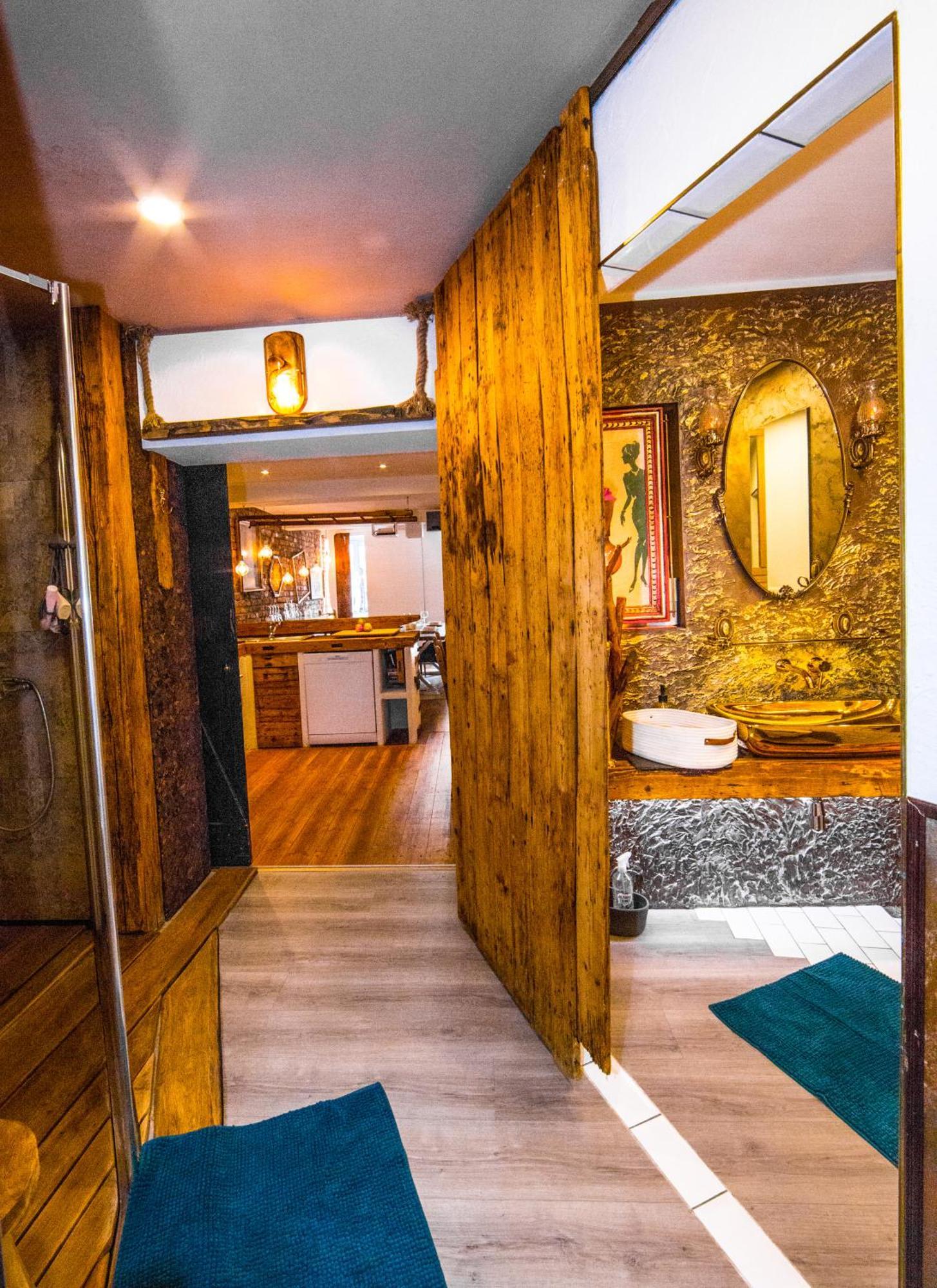 Bookeinfach Bad Ems - Private - Sauna Jacuzzi Whirlpool Swimmingpool Alahna Sup Beachvolleyball Billiards Ping Pong Cinema Theater Music Disco Ball Bbq Und Parkplaetze Camera foto